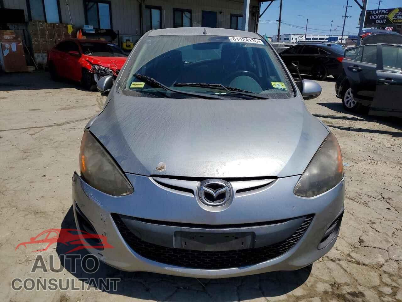 MAZDA 2 2013 - JM1DE1KY2D0166375
