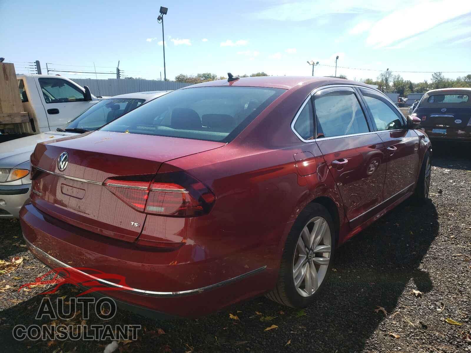 VOLKSWAGEN PASSAT 2017 - 1VWGT7A33HC056951