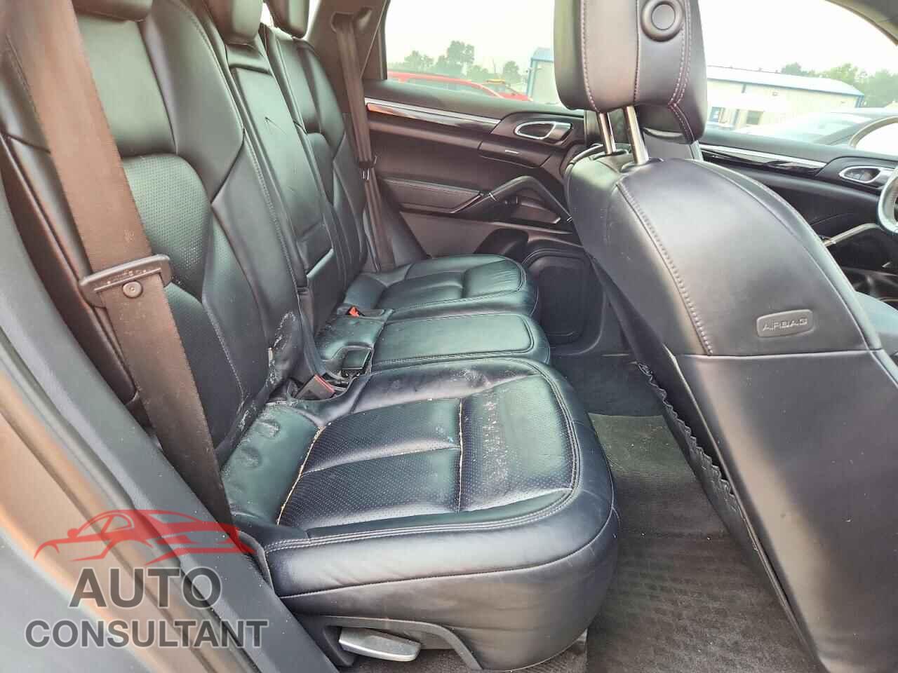 PORSCHE CAYENNE 2016 - WP1AA2A27GLA09279