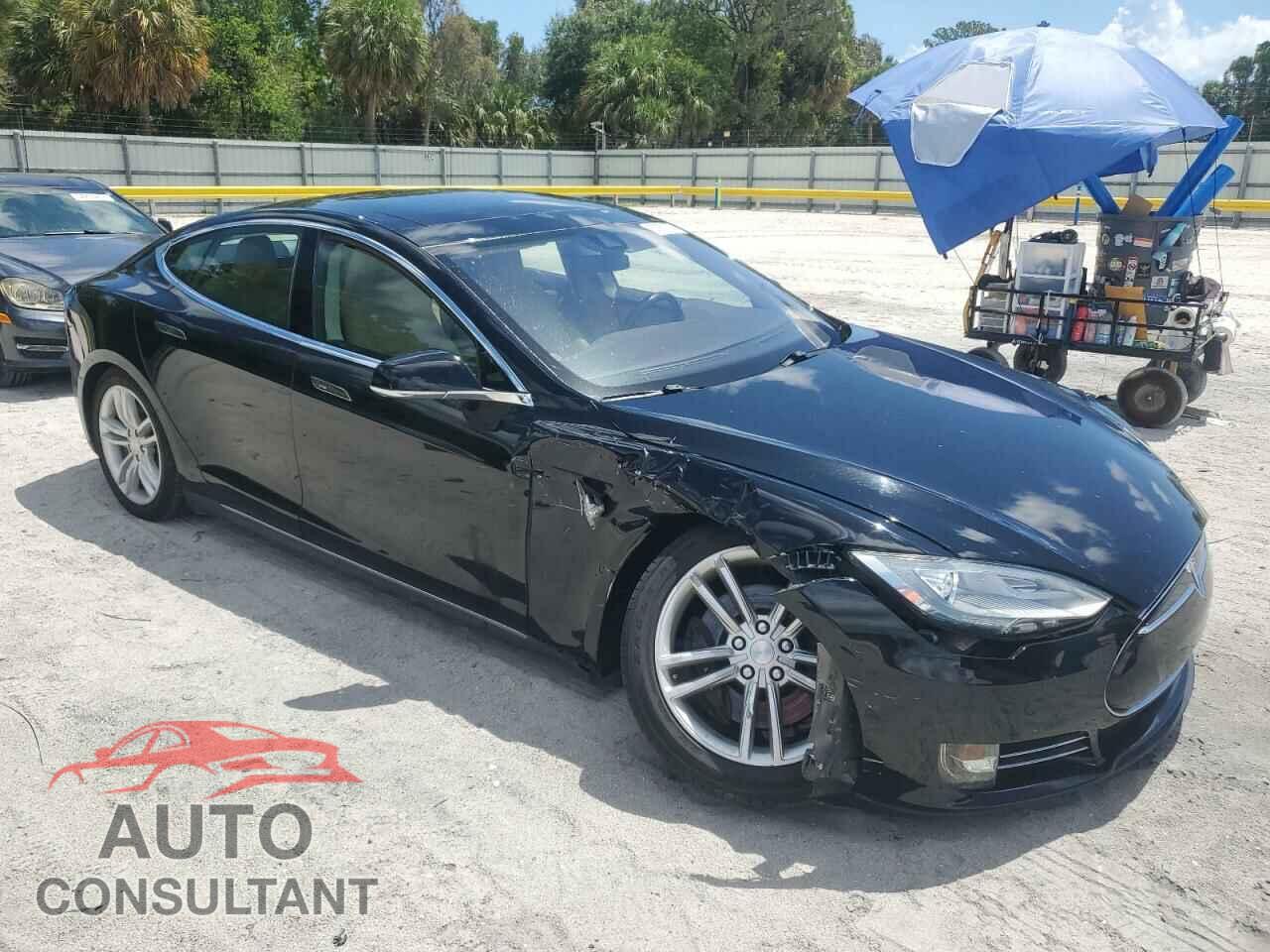 TESLA MODEL S 2015 - 5YJSA1S24FF092699