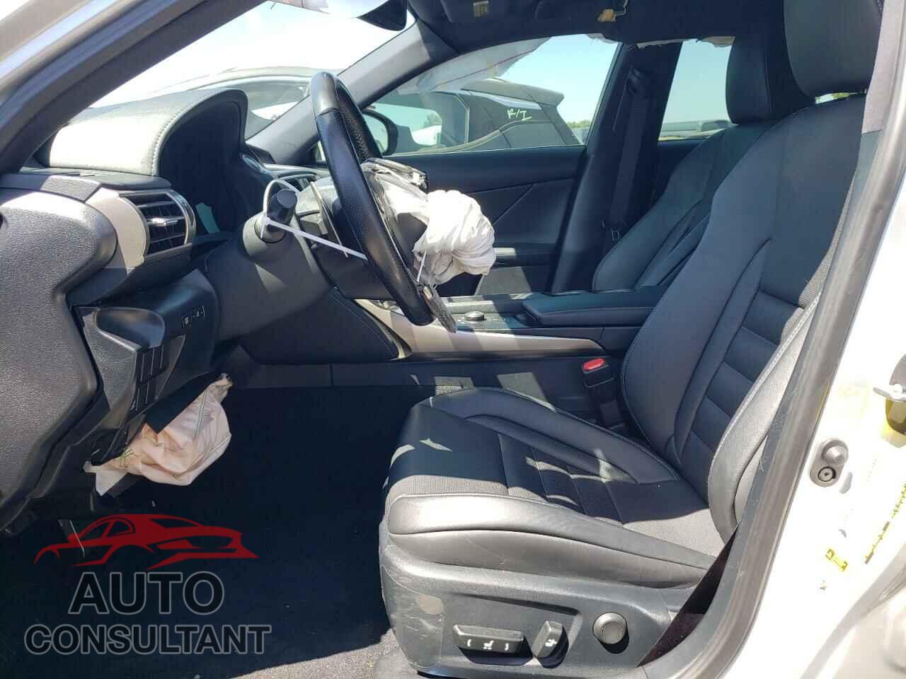 LEXUS IS 2016 - JTHBA1D28G5014912