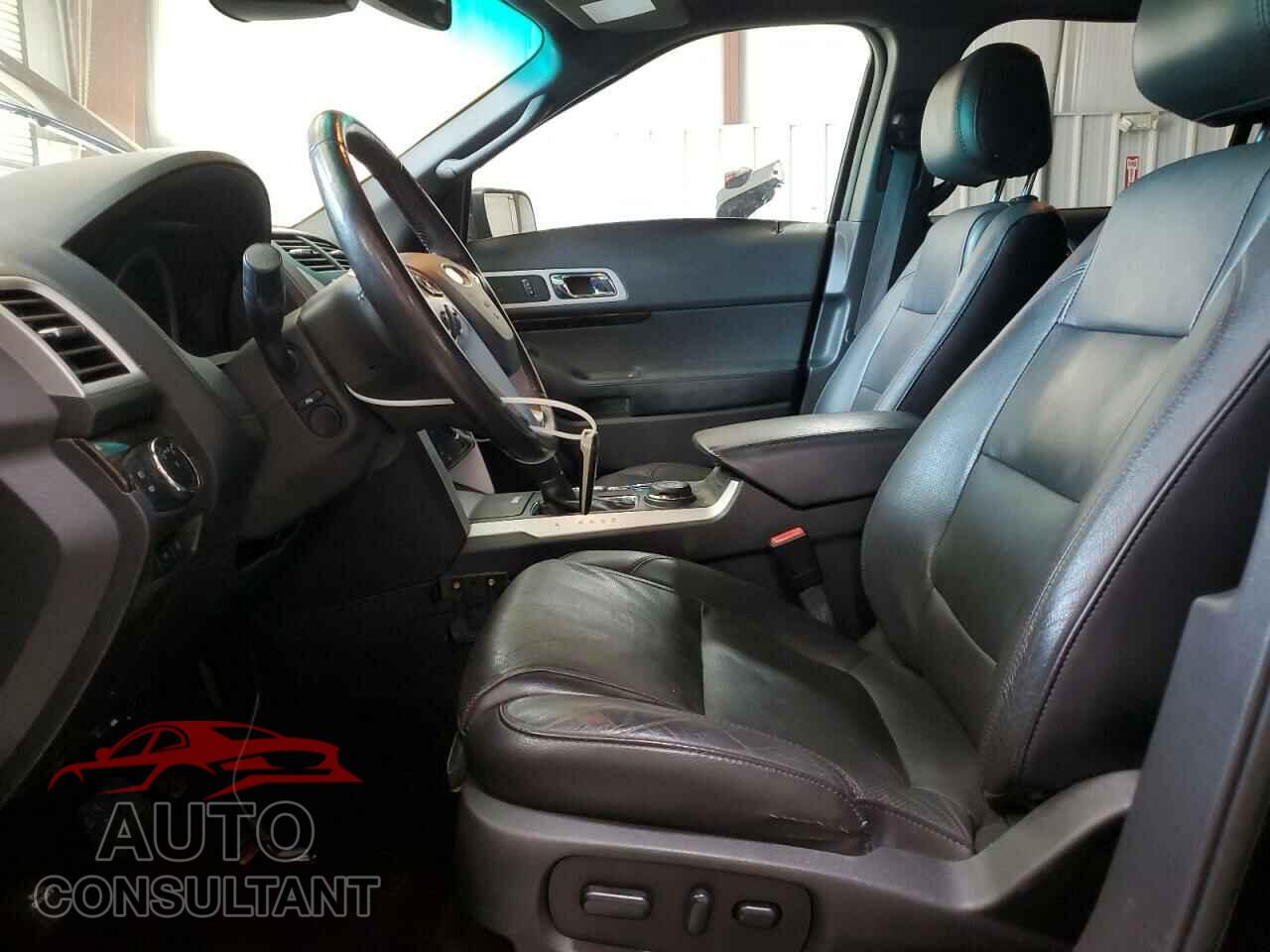 FORD EXPLORER 2015 - 1FM5K8F81FGA84157