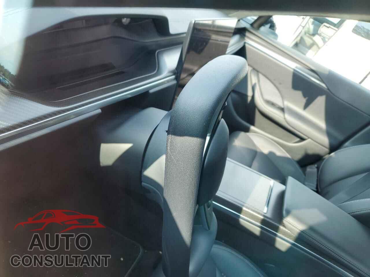 TESLA MODEL S 2022 - 5YJSA1E62NF478440
