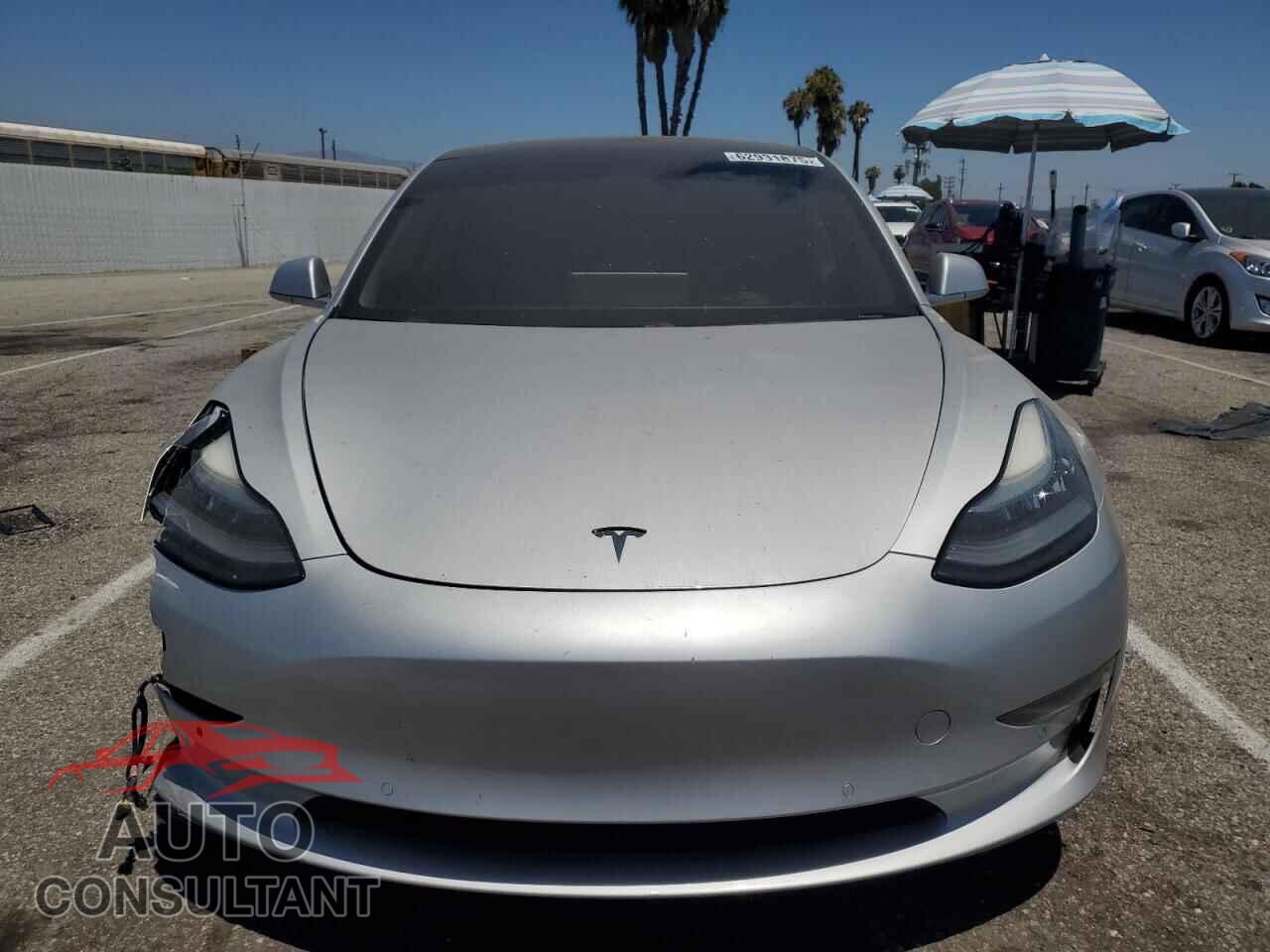 TESLA MODEL 3 2018 - 5YJ3E1EA2JF042615