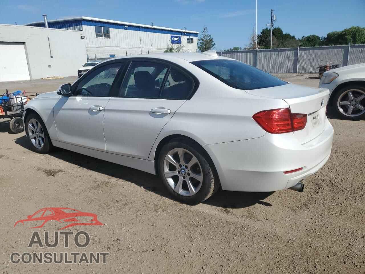 BMW 3 SERIES 2012 - WBA3B1C5XCF461144