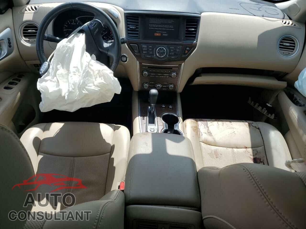 NISSAN PATHFINDER 2017 - 5N1DR2MM6HC902898