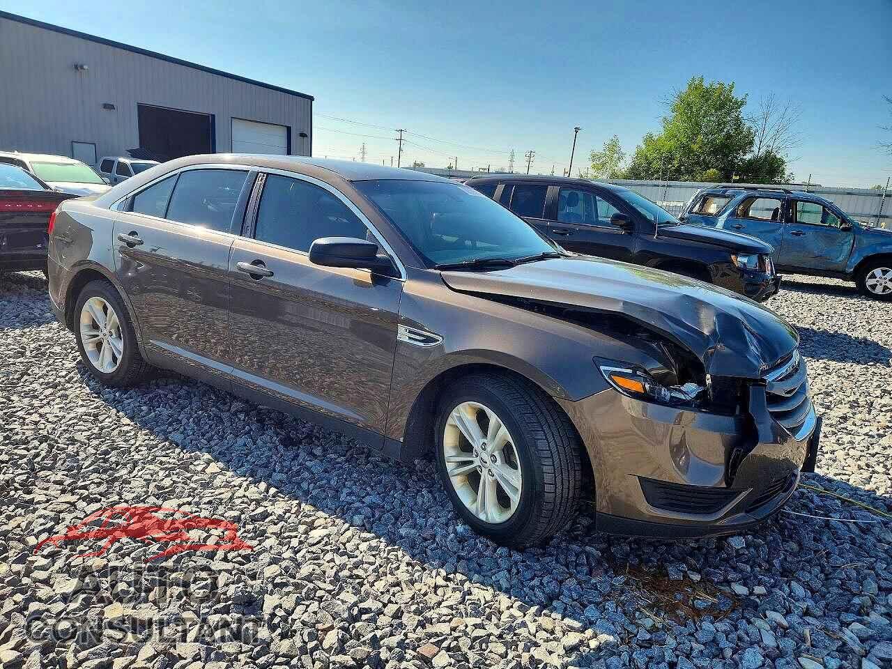 FORD TAURUS 2015 - 1FAHP2D84FG202453