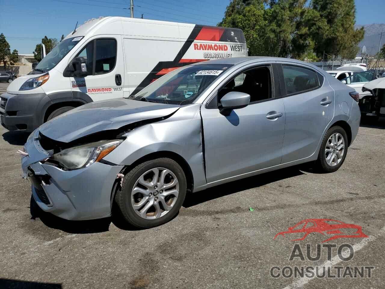 TOYOTA YARIS 2018 - 3MYDLBYV5JY321836