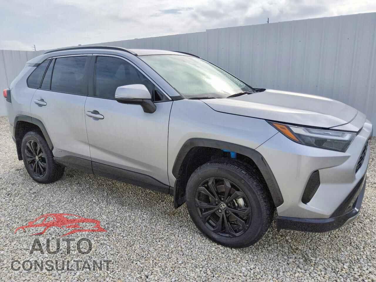TOYOTA RAV4 2024 - 2T3T6RFV4RW077207