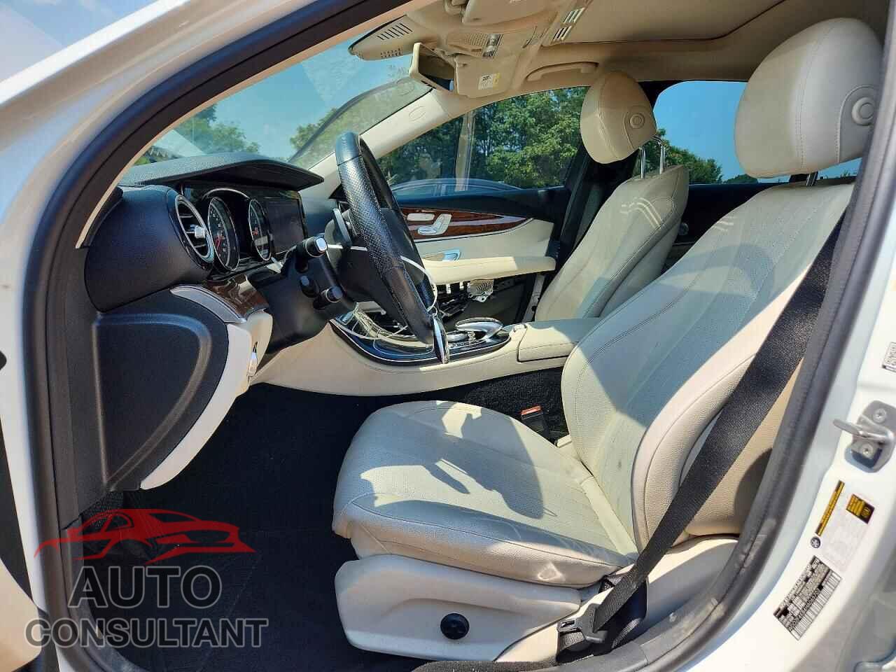 MERCEDES-BENZ E-CLASS 2017 - WDDZF4KB4HA065702
