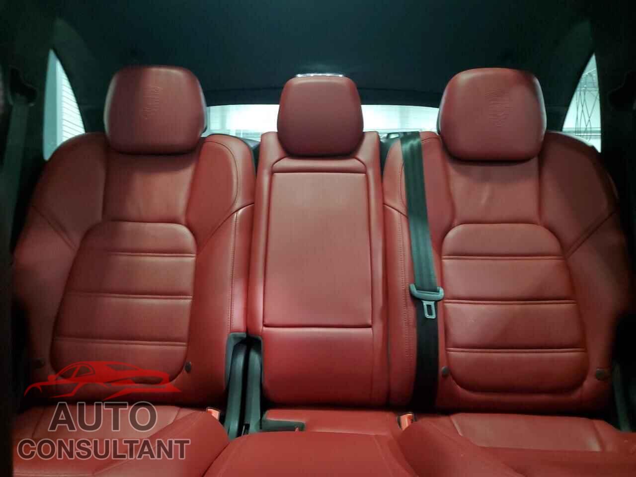 PORSCHE CAYENNE 2017 - WP1AD2A26HLA83544