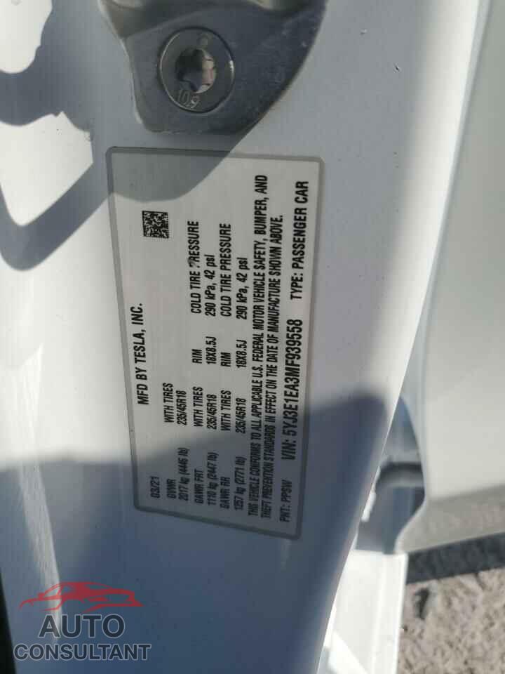 TESLA MODEL 3 2021 - 5YJ3E1EA3MF939558