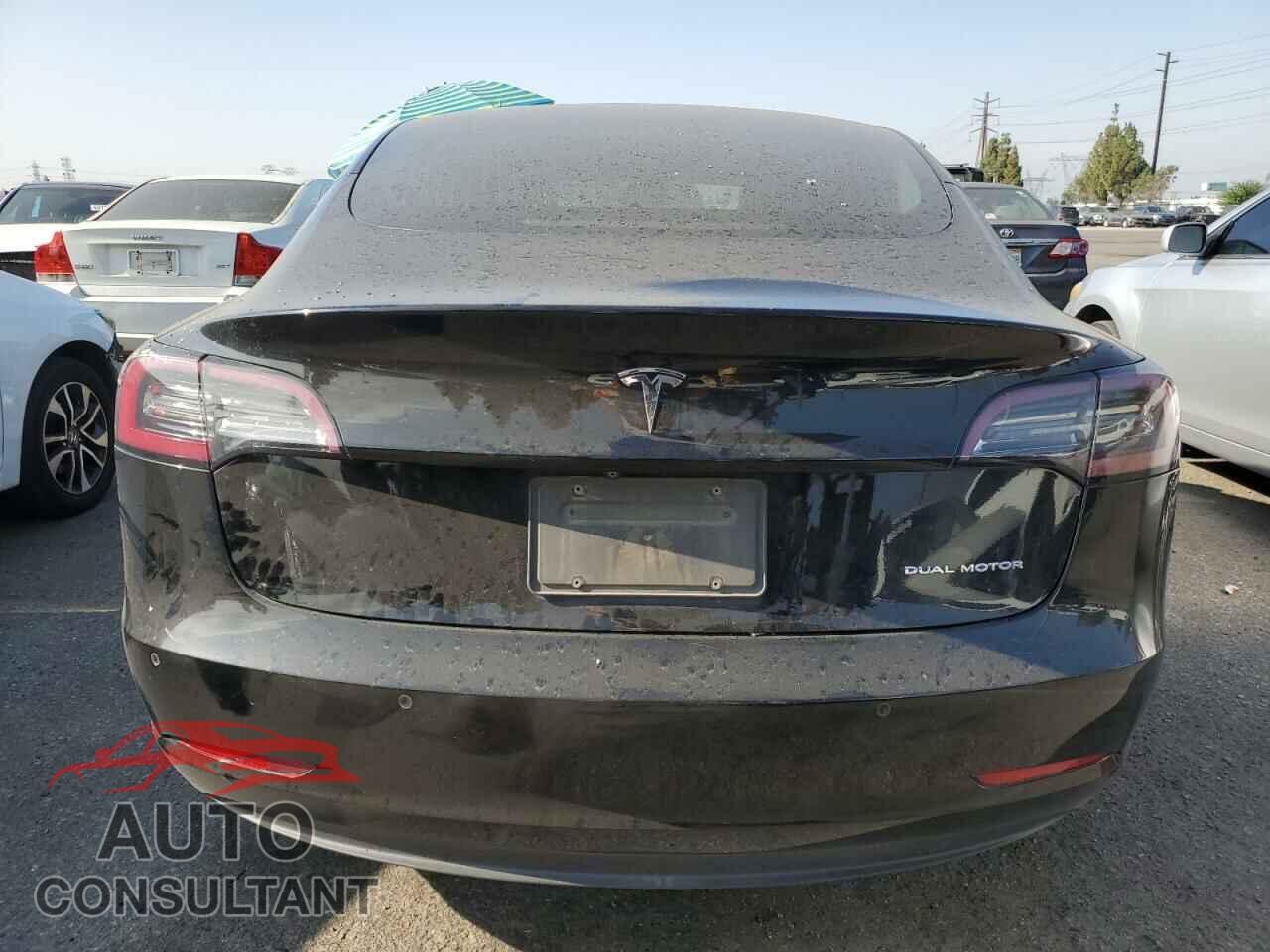 TESLA MODEL 3 2019 - 5YJ3E1EB5KF208961