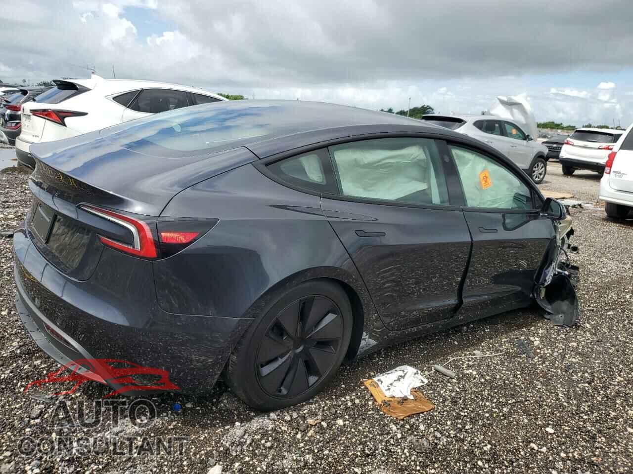 TESLA MODEL 3 2024 - 5YJ3E1EA6RF767663