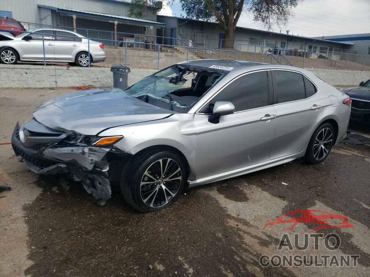 TOYOTA CAMRY 2018 - JTNB11HK2J3014513