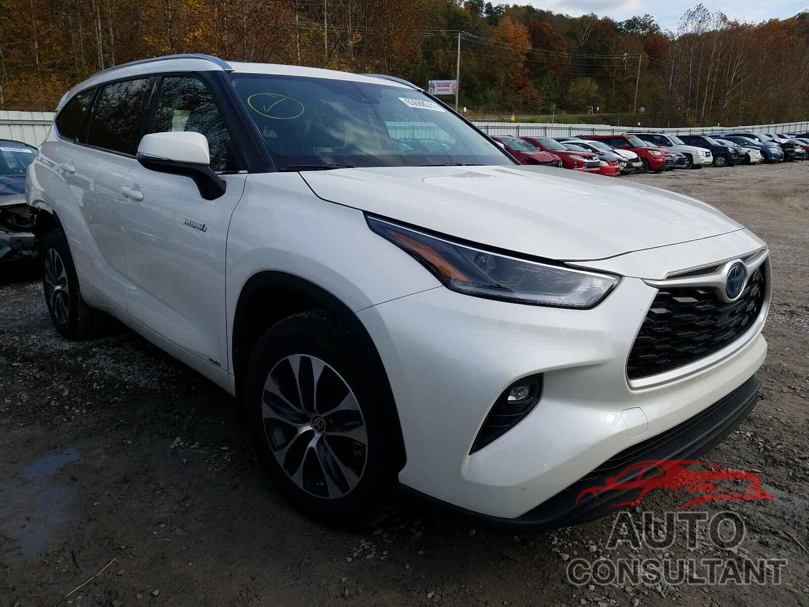 TOYOTA HIGHLANDER 2021 - 5TDGBRCH1MS532181