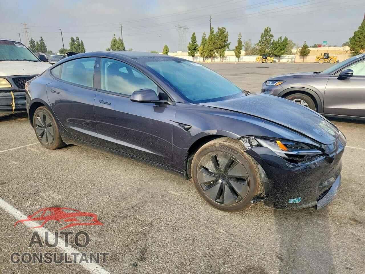 TESLA MODEL 3 2024 - 5YJ3E1EB1RF817409