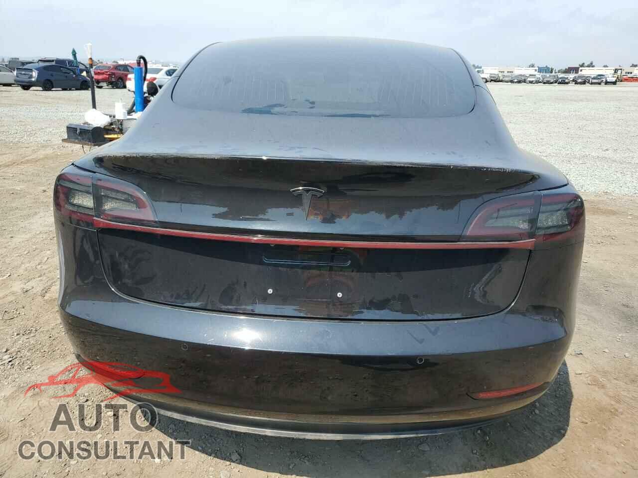 TESLA MODEL 3 2018 - 5YJ3E1EB2JF076918