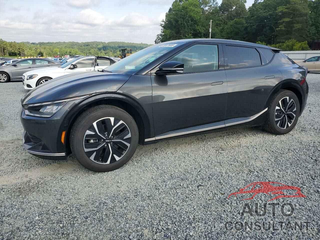KIA EV6 LIGHT 2022 - KNDC34LA6N5047642
