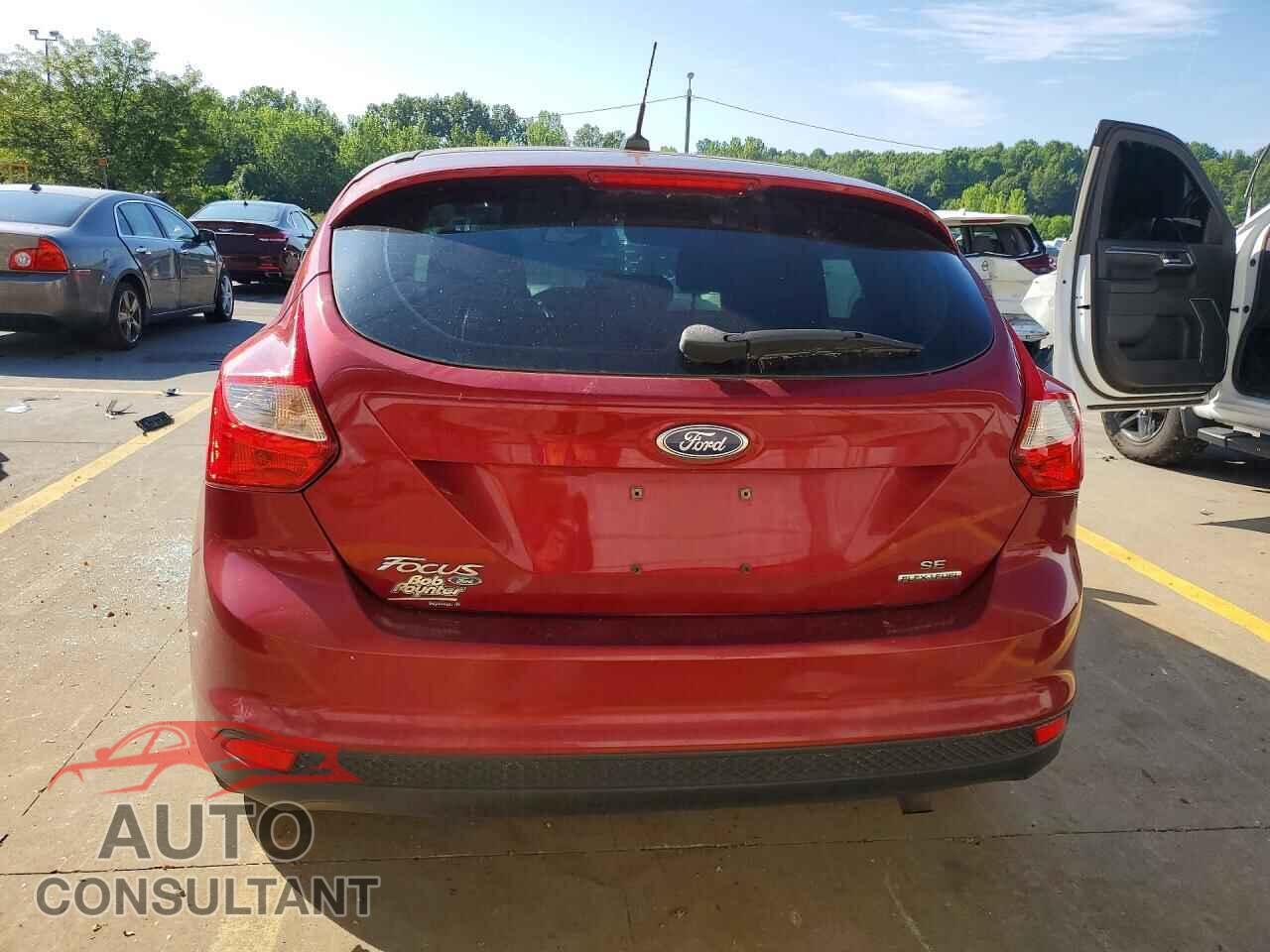 FORD FOCUS 2014 - 1FADP3K24EL389251