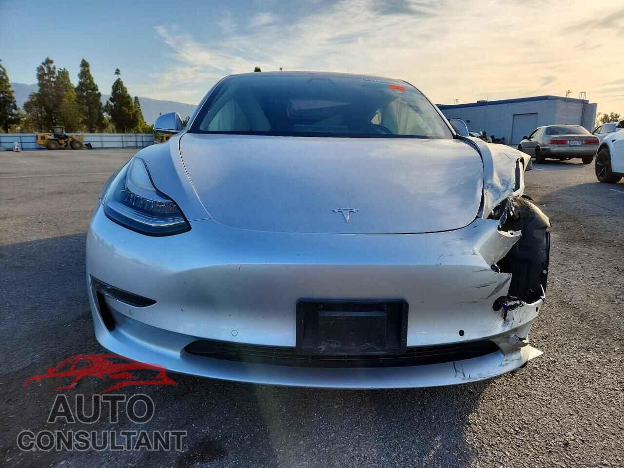 TESLA MODEL 3 2018 - 5YJ3E1EA9JF053451
