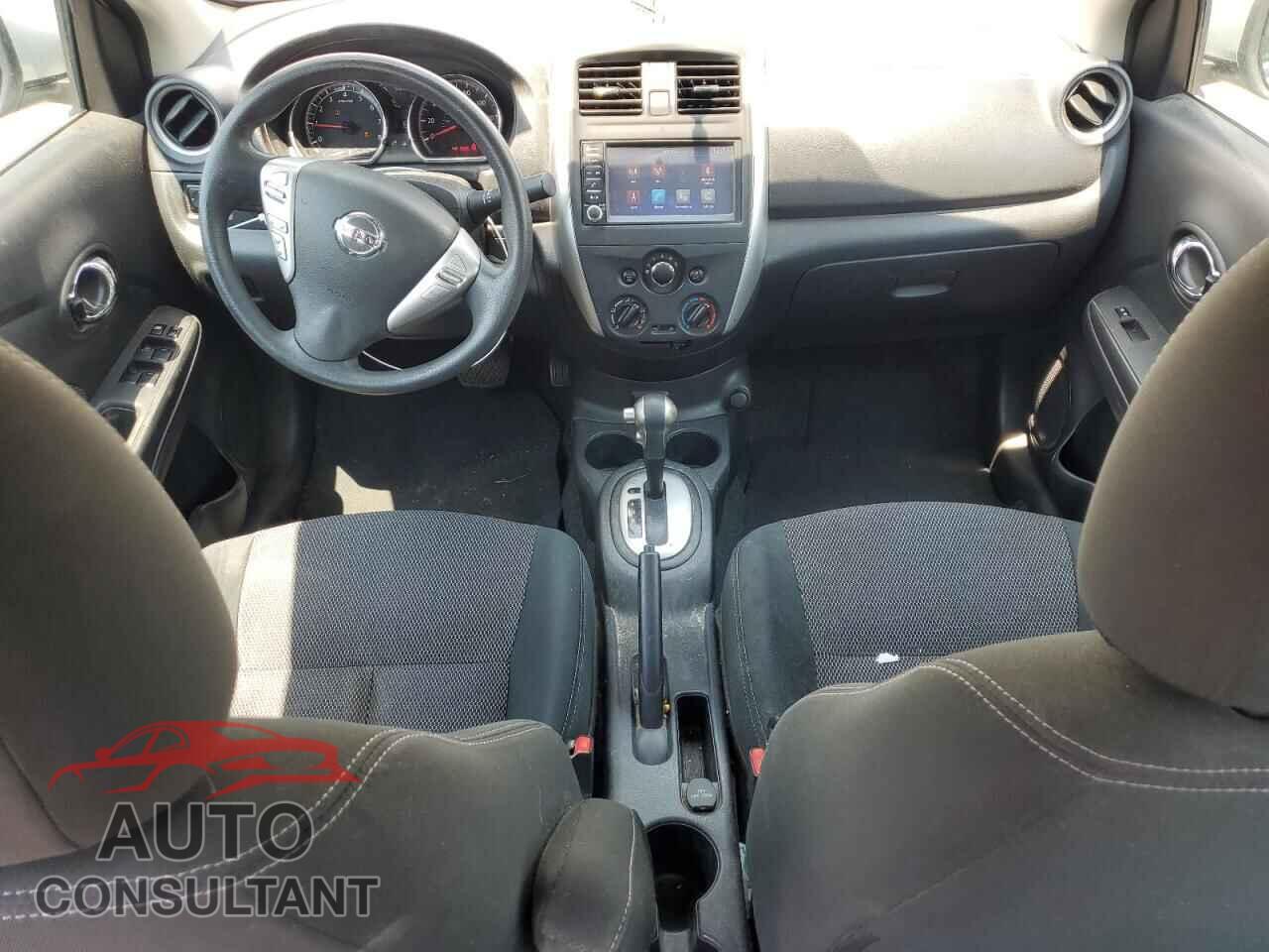 NISSAN VERSA 2019 - 3N1CN7AP3KL821623