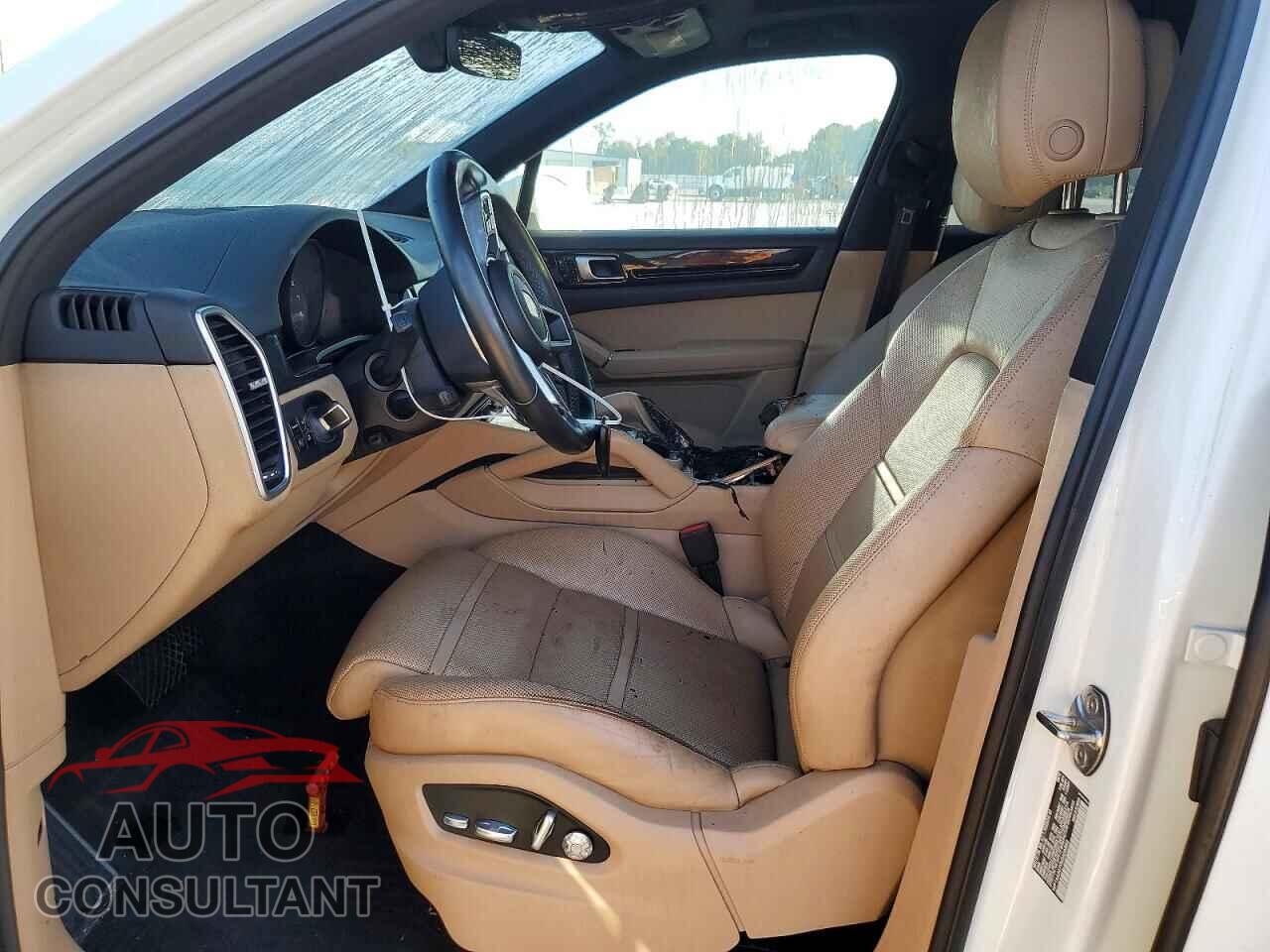 PORSCHE CAYENNE 2019 - WP1AA2AY9KDA06553
