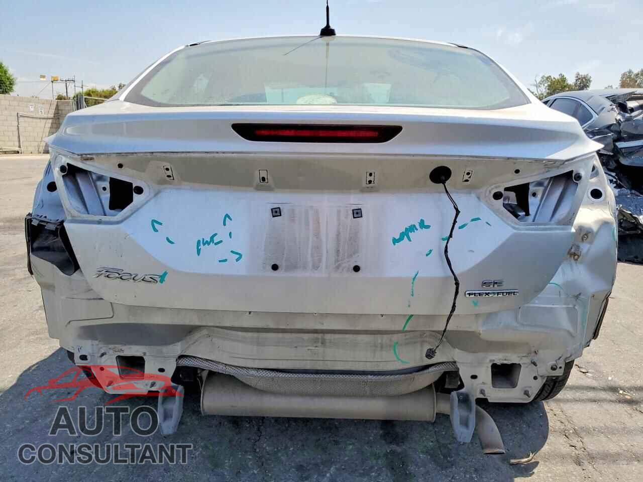 FORD FOCUS 2014 - 1FADP3F29EL230915