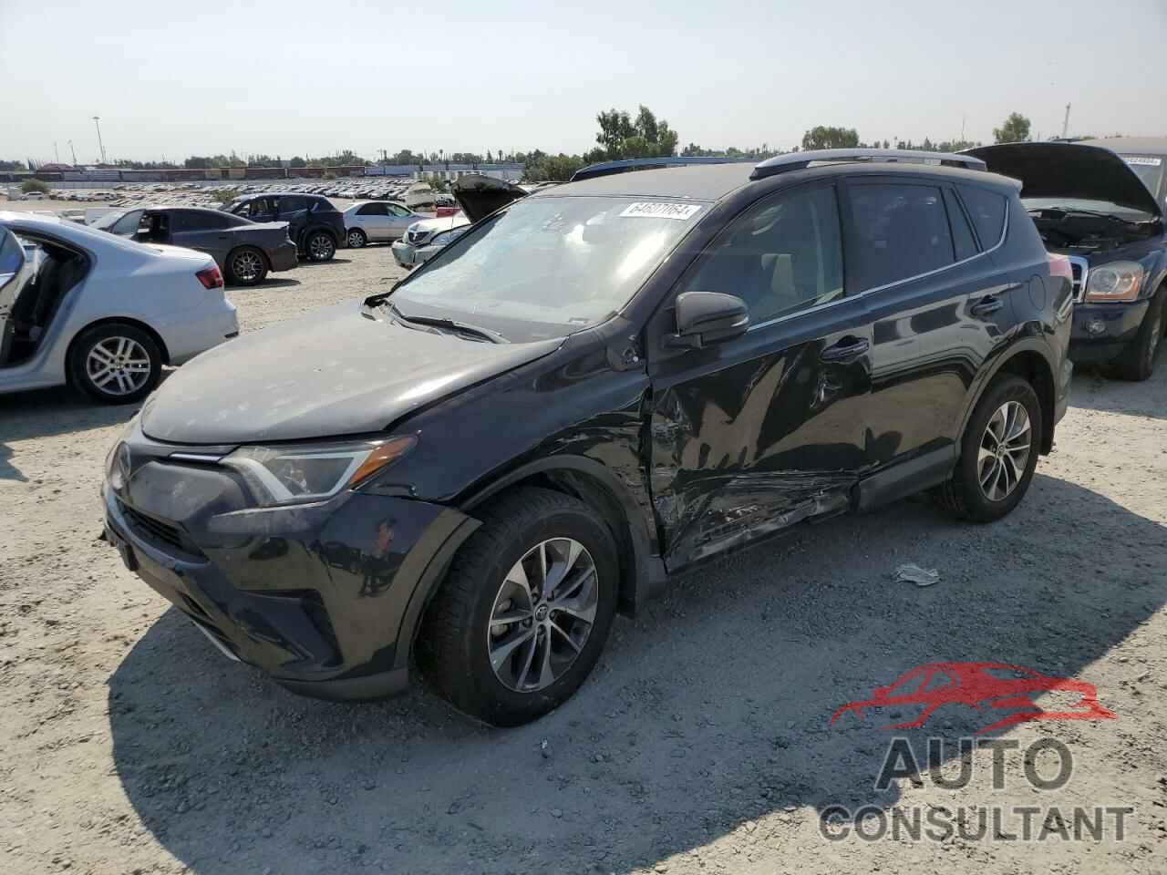 TOYOTA RAV4 2018 - JTMRJREV5JD239616