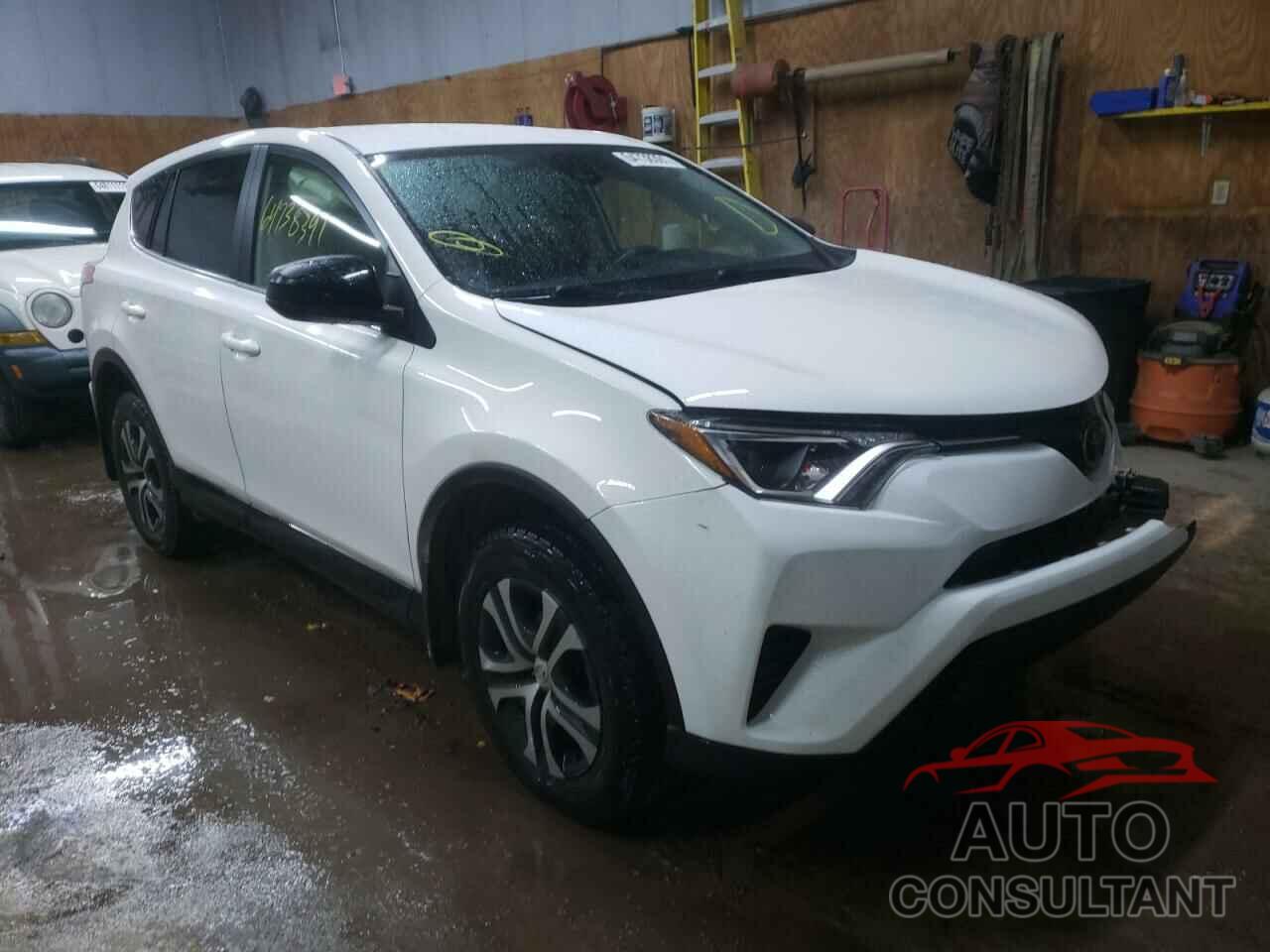 TOYOTA RAV4 2018 - JTMBFREV0JJ234117