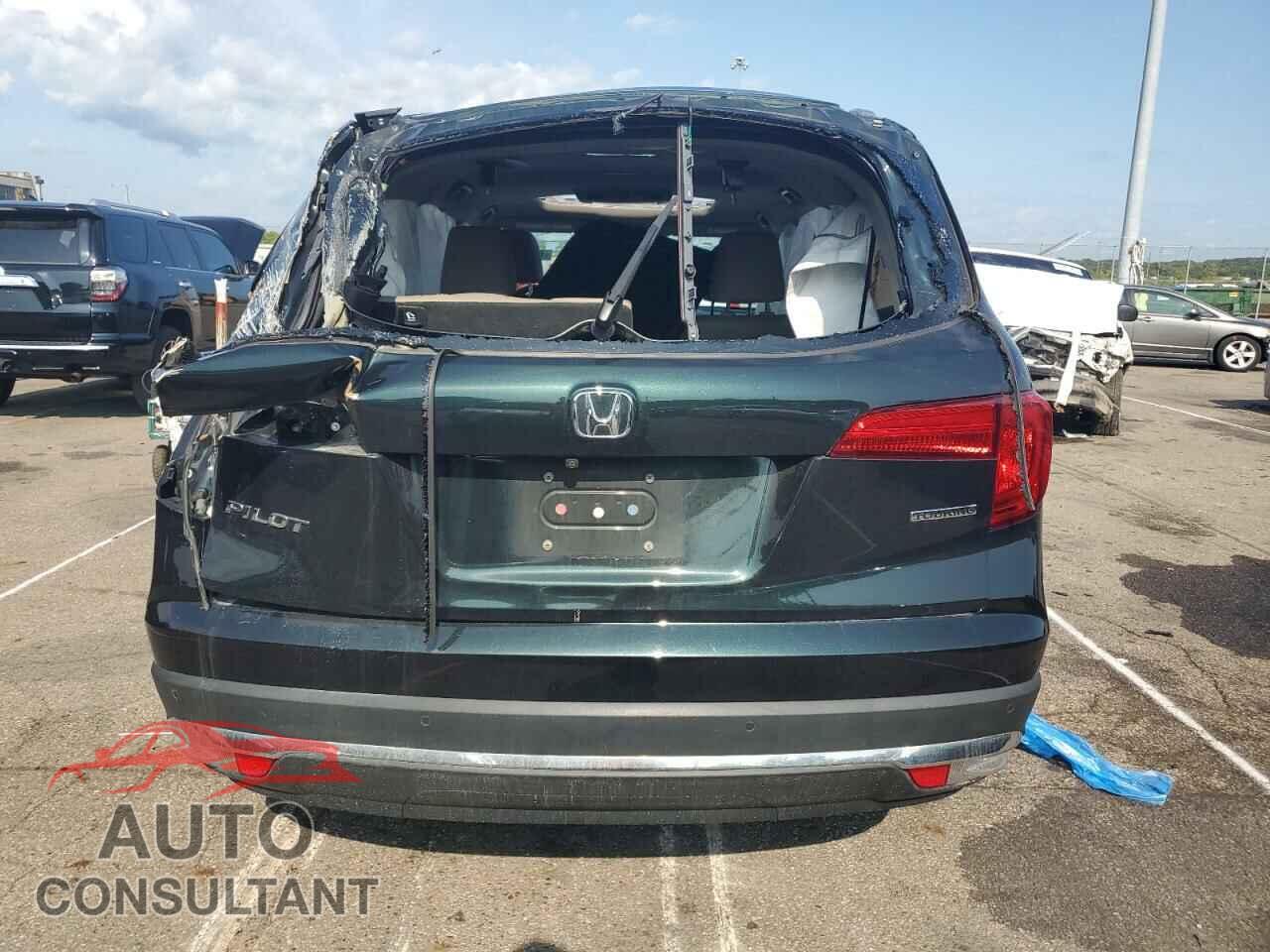 HONDA PILOT 2018 - 5FNYF5H99JB008585