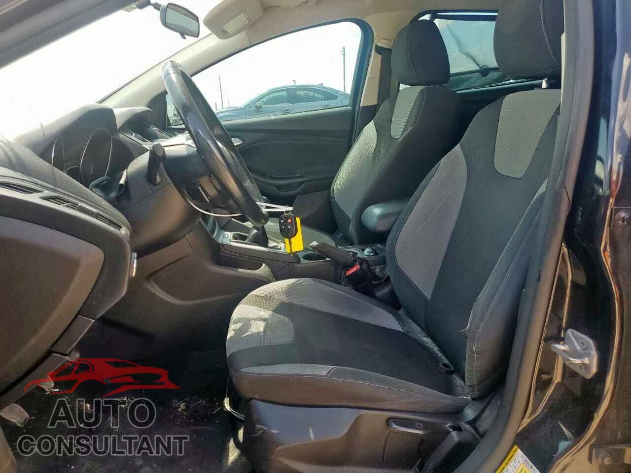 FORD FOCUS 2014 - 1FADP3K24EL123793