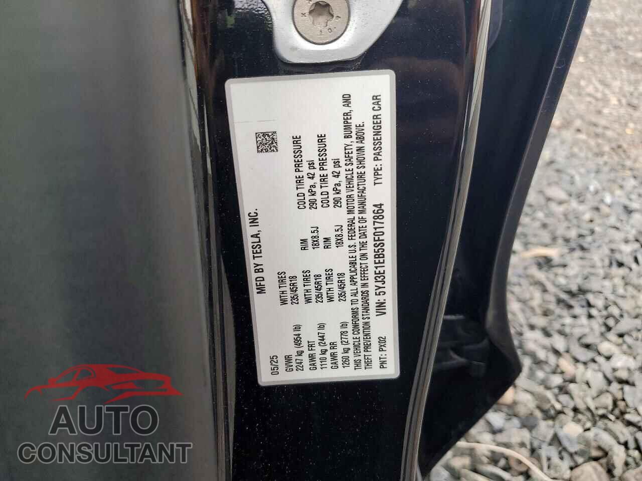TESLA MODEL 3 2025 - 5YJ3E1EB5SF017864