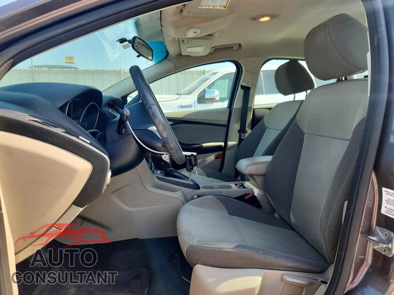 FORD FOCUS 2014 - 1FADP3K28EL192387