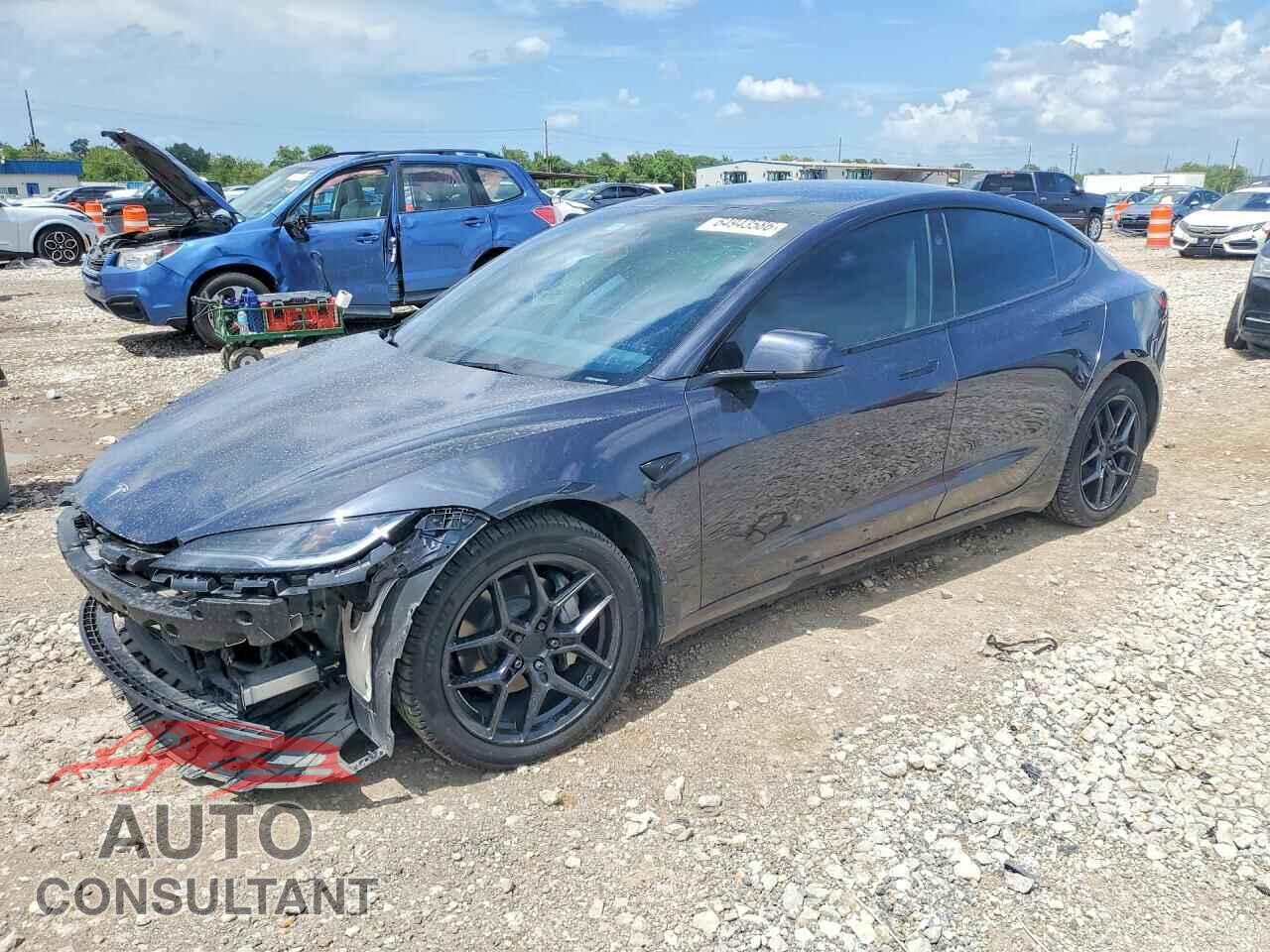 TESLA MODEL 3 2024 - 5YJ3E1EA9RF725245