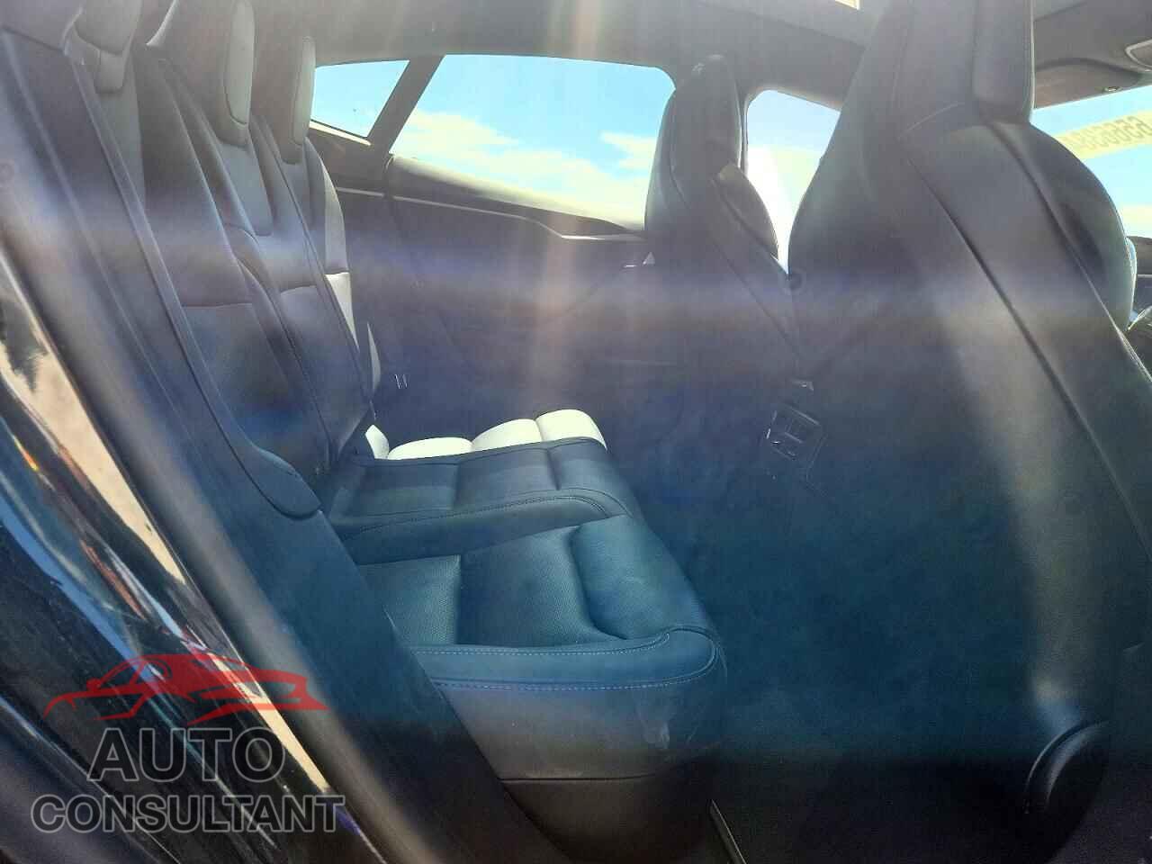 TESLA MODEL S 2018 - 5YJSA1E46JF263202