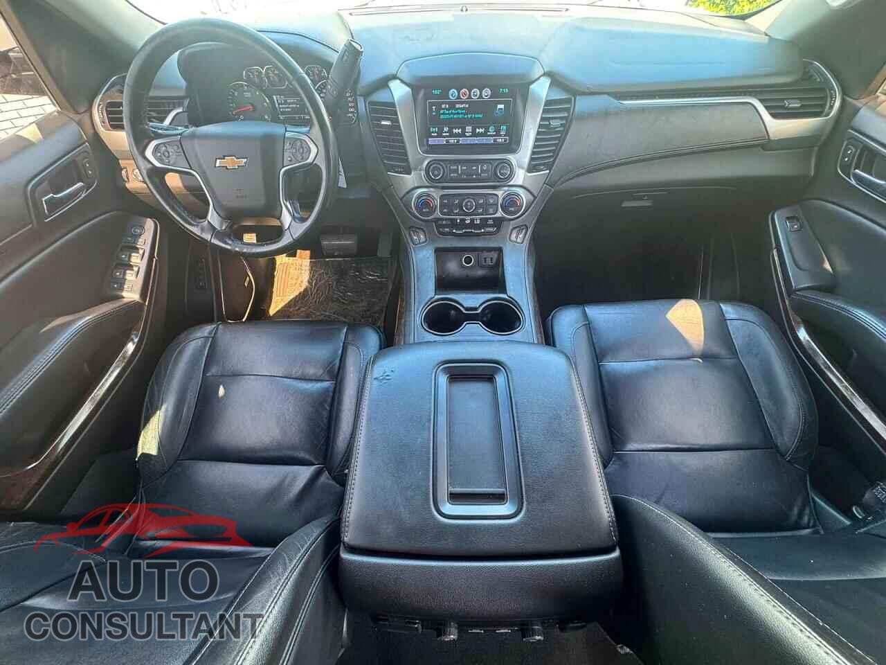 CHEVROLET TAHOE 2017 - 1GNSCBKC0HR127400