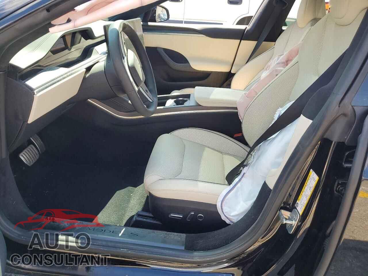 TESLA MODEL S 2023 - 5YJSA1E6XPF522008