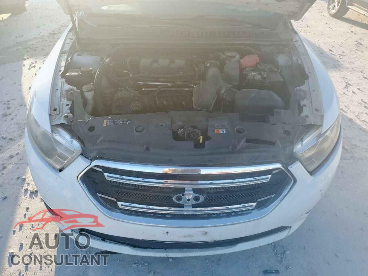 FORD TAURUS 2015 - 1FAHP2D84FG105737