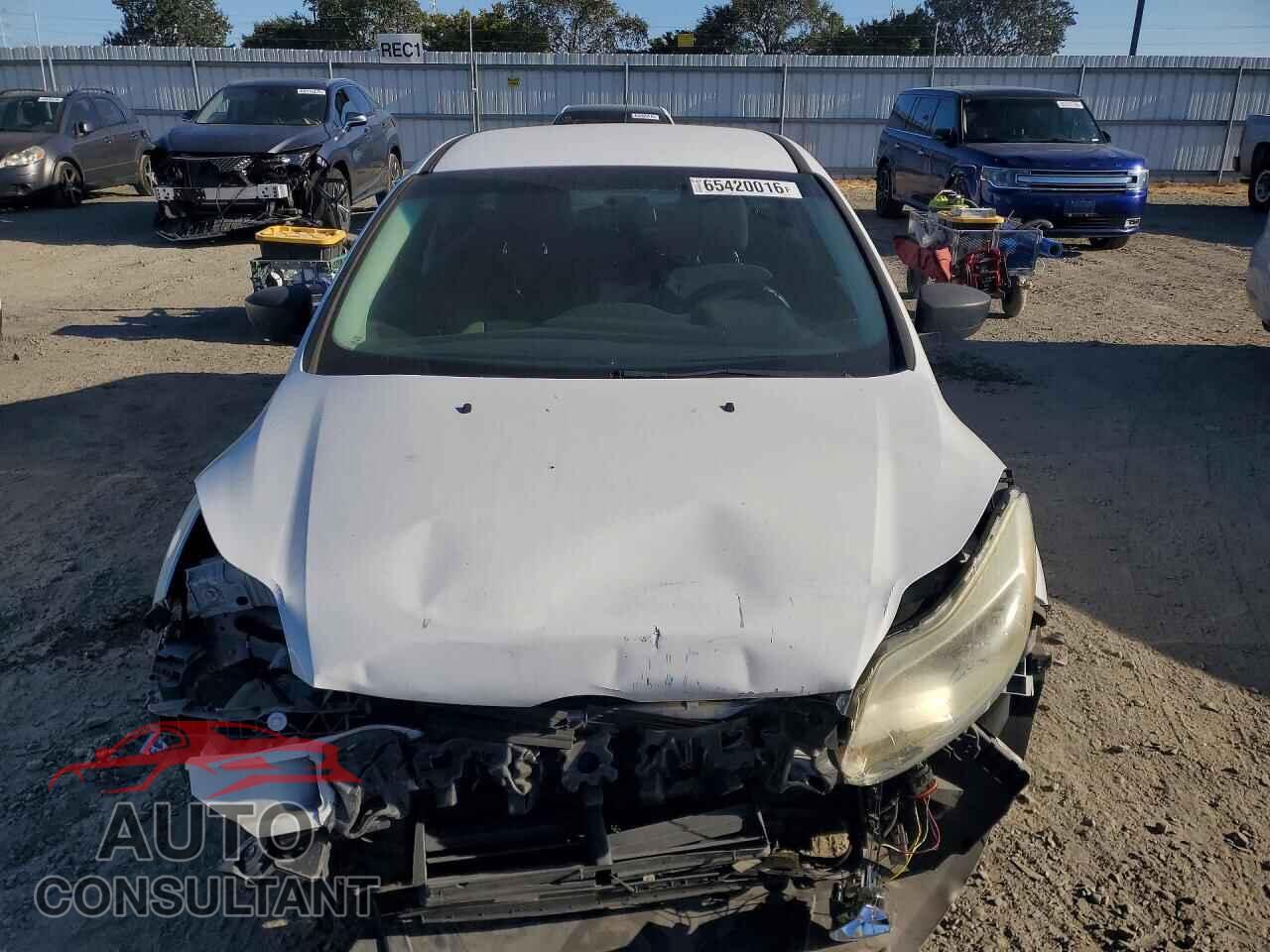 FORD FOCUS 2013 - 1FADP3E26DL184847