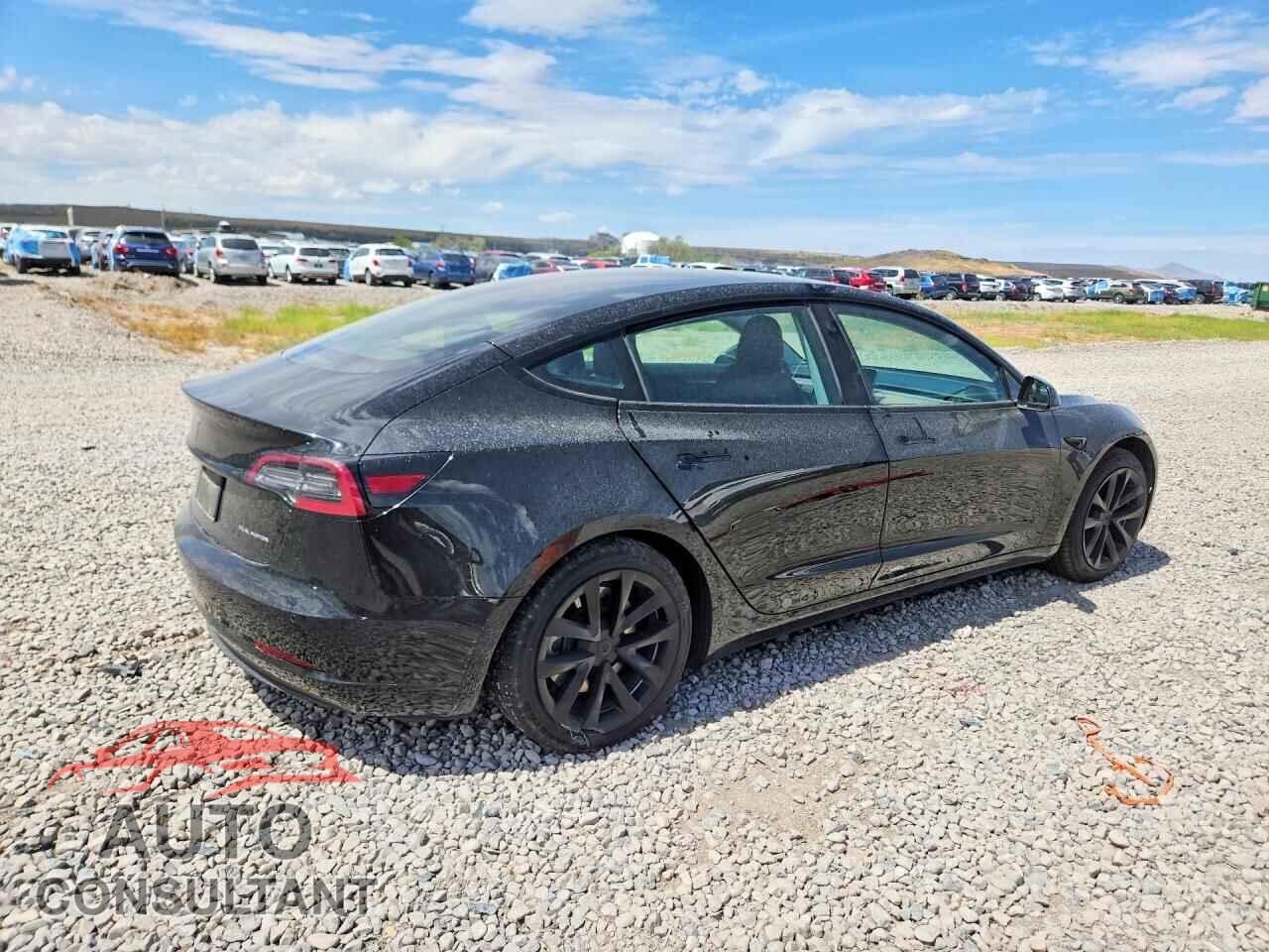 TESLA MODEL 3 2021 - 5YJ3E1EBXMF064004