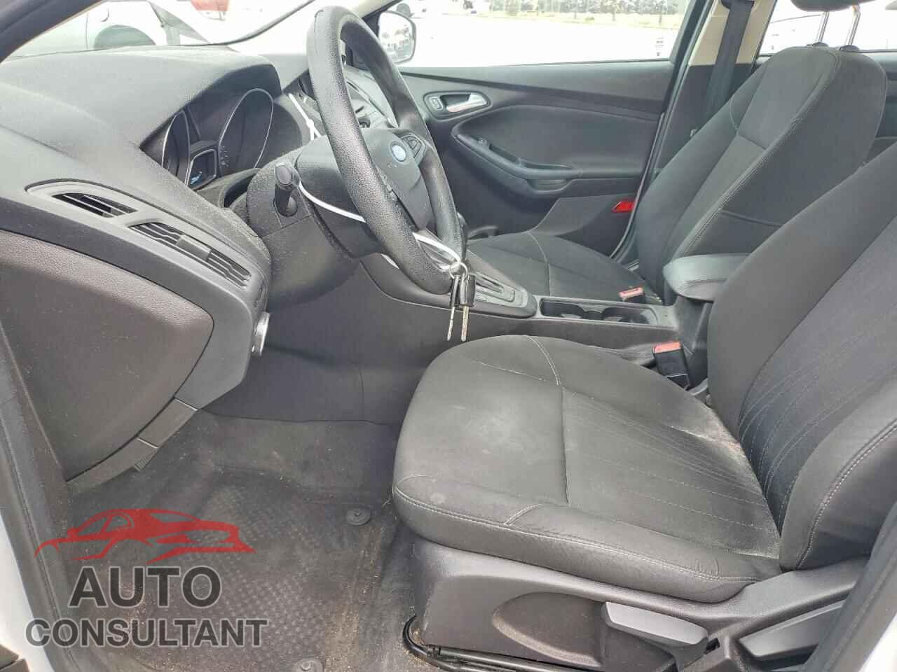 FORD FOCUS 2016 - 1FADP3F20GL320022