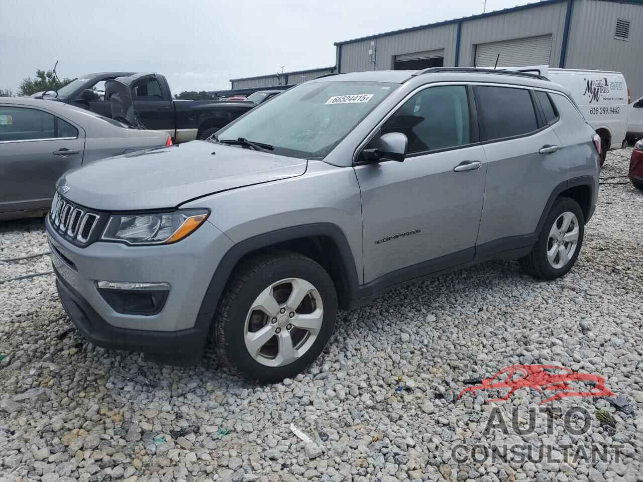 JEEP COMPASS 2018 - 3C4NJDBB3JT112420