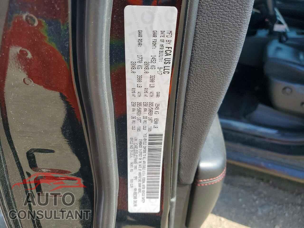 DODGE DURANGO 2018 - 1C4RDJDG5JC174445