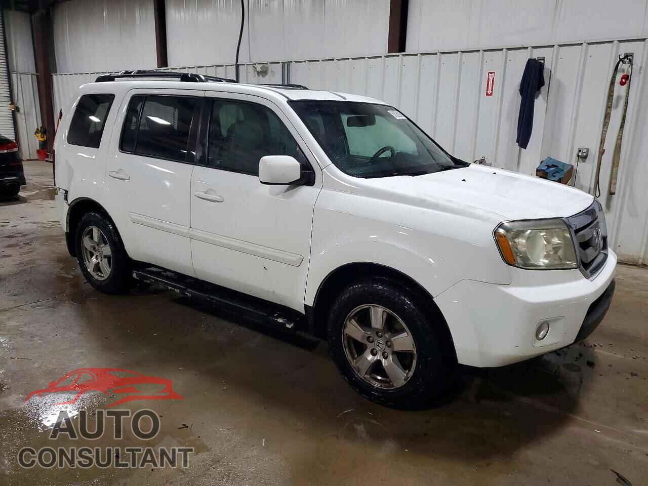 HONDA PILOT 2011 - 5FNYF4H59BB079049