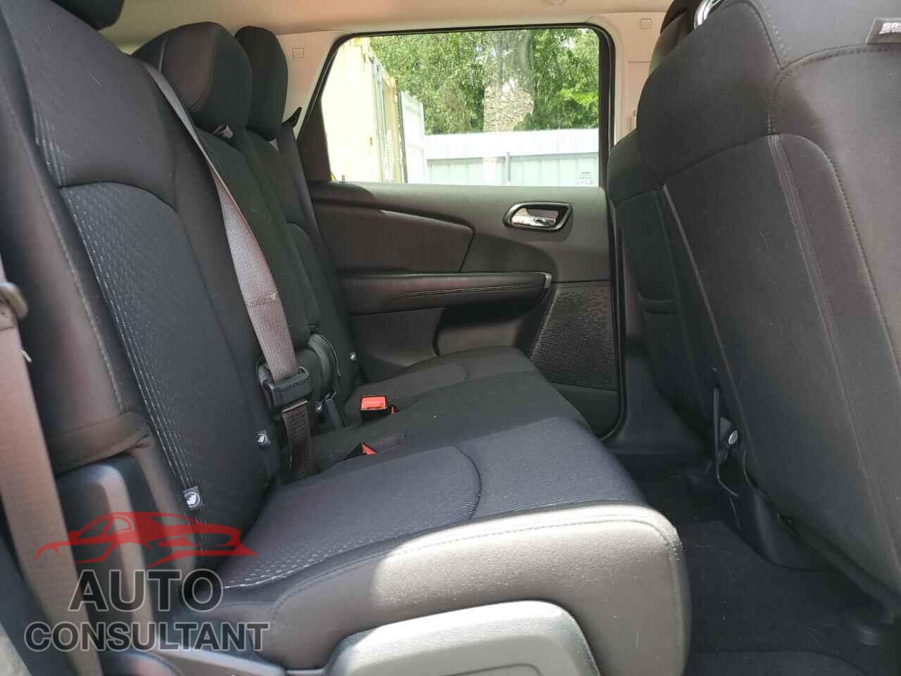 DODGE JOURNEY 2017 - 3C4PDCAB4HT605268