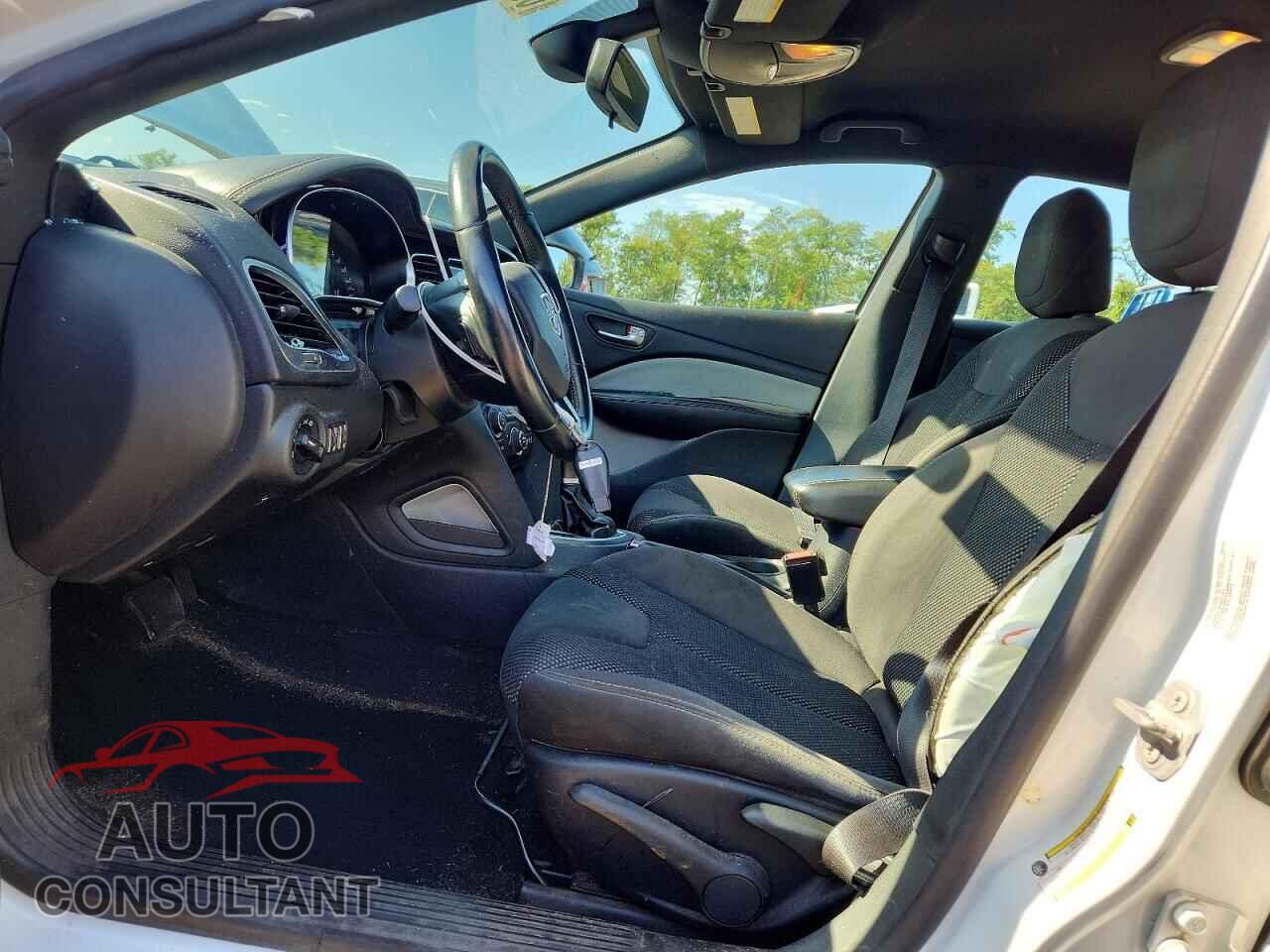 DODGE DART 2015 - 1C3CDFBB5FD112382