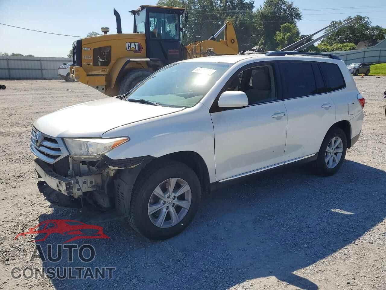 TOYOTA HIGHLANDER 2013 - 5TDBK3EH8DS251760