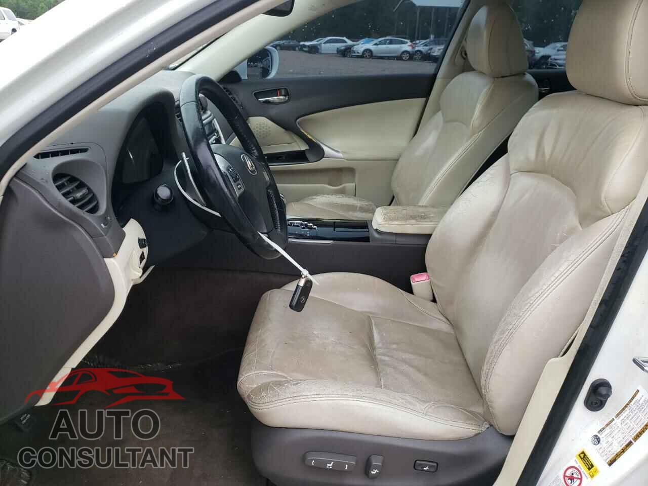 LEXUS IS 2011 - JTHBF5C2XB5144449