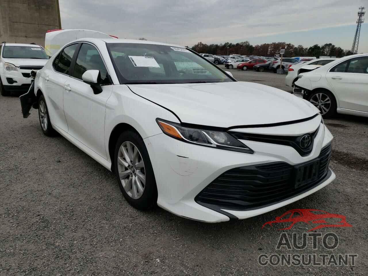 TOYOTA CAMRY 2018 - 4T1B11HK7JU533650